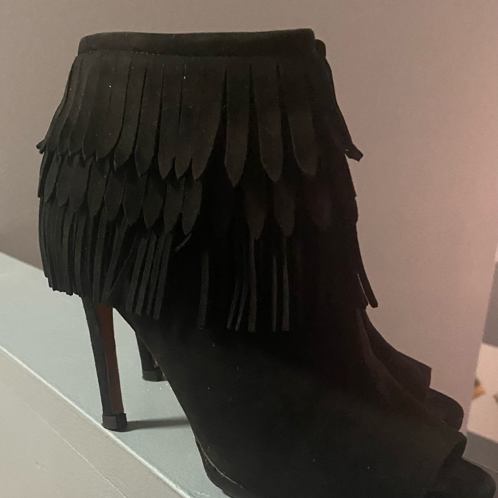 Vince Black Suede Fringed Heeled Boots